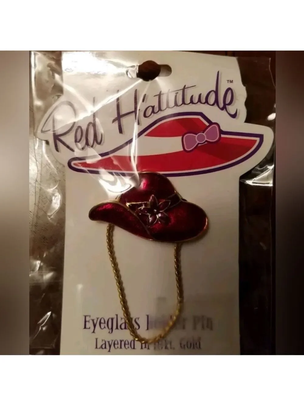NEW Red Hat HATTITUDE 18 KT GOLD EYEGLASS HOLDER NWT